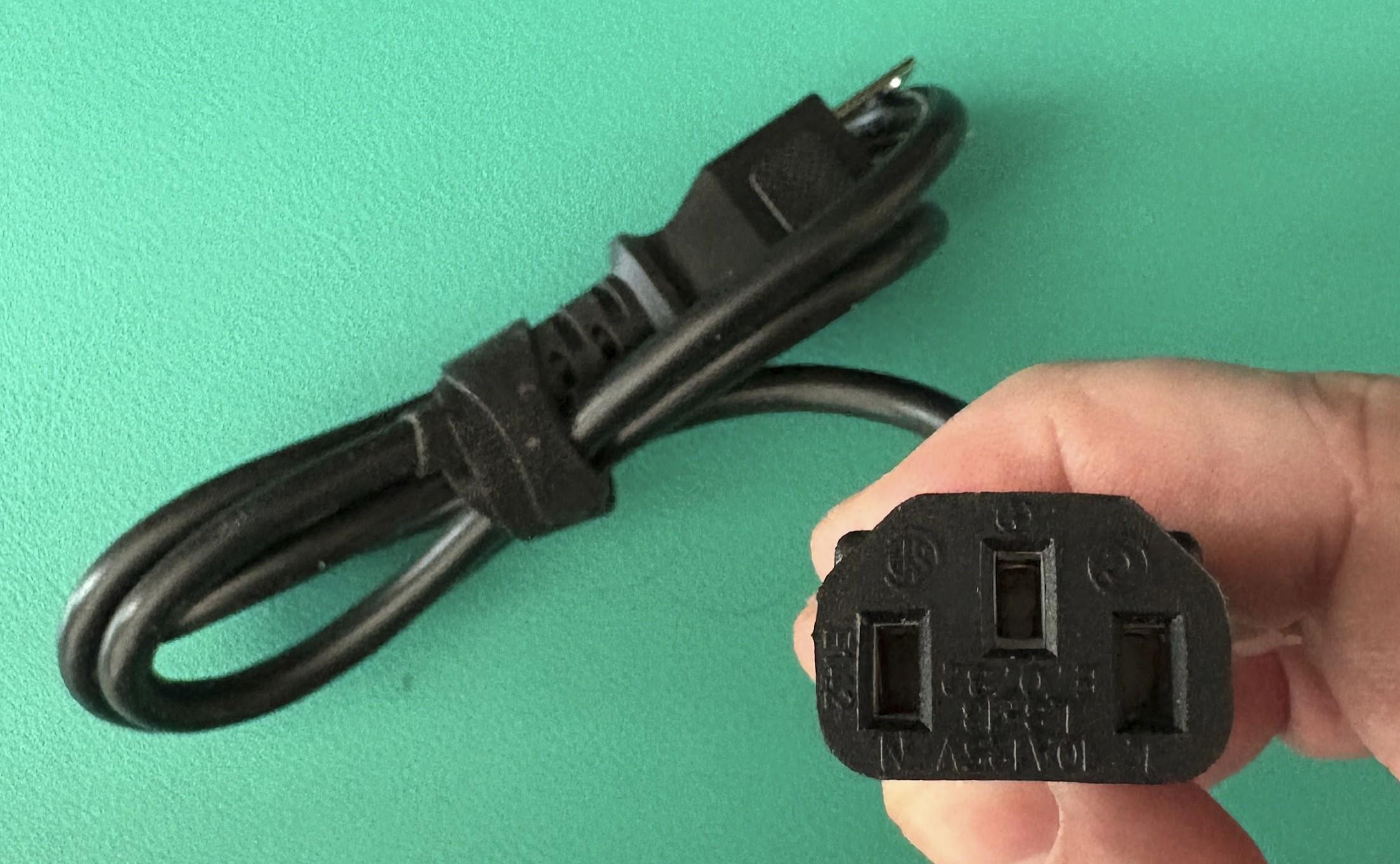 TBT4-HUB3C power cable connector