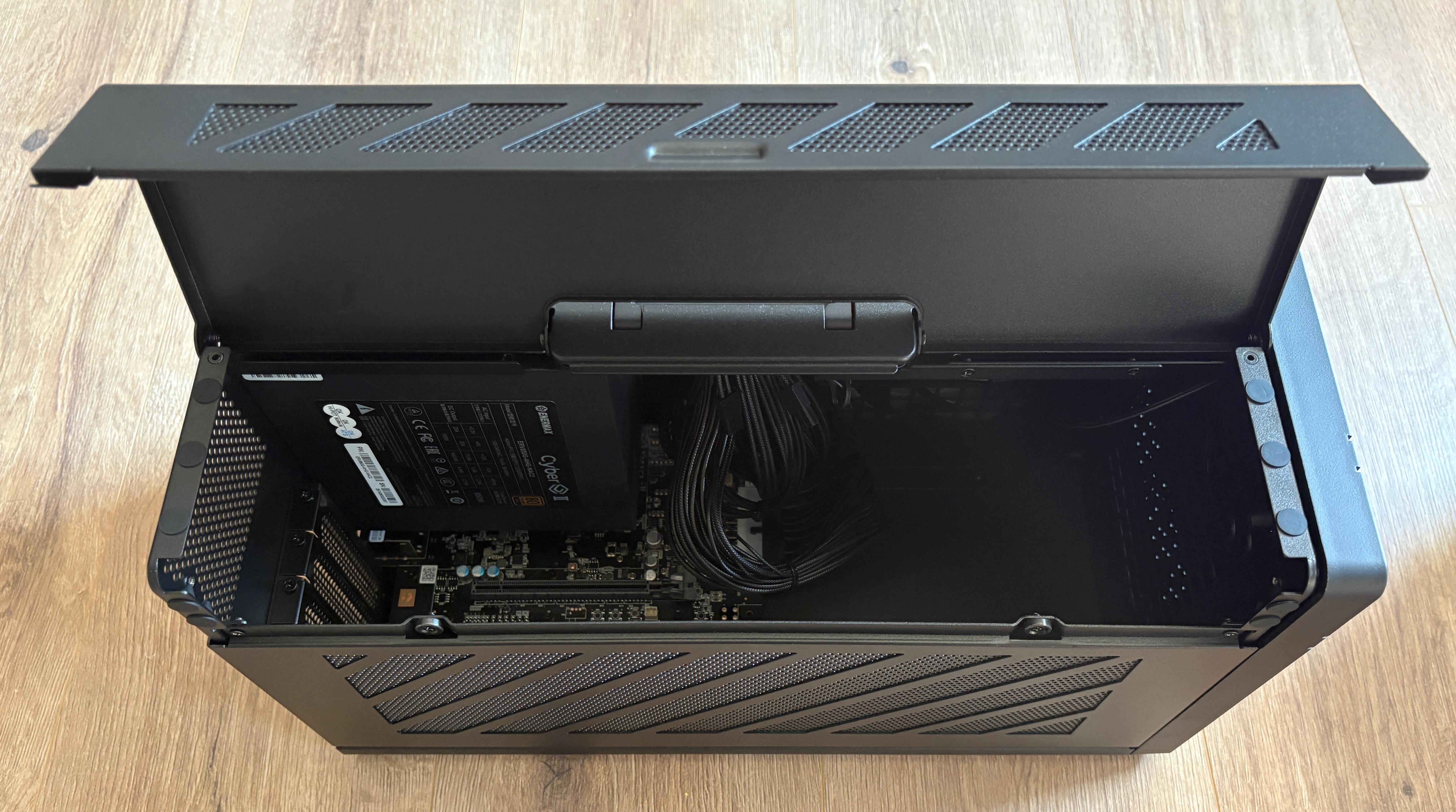 tbt5 ai top access door open