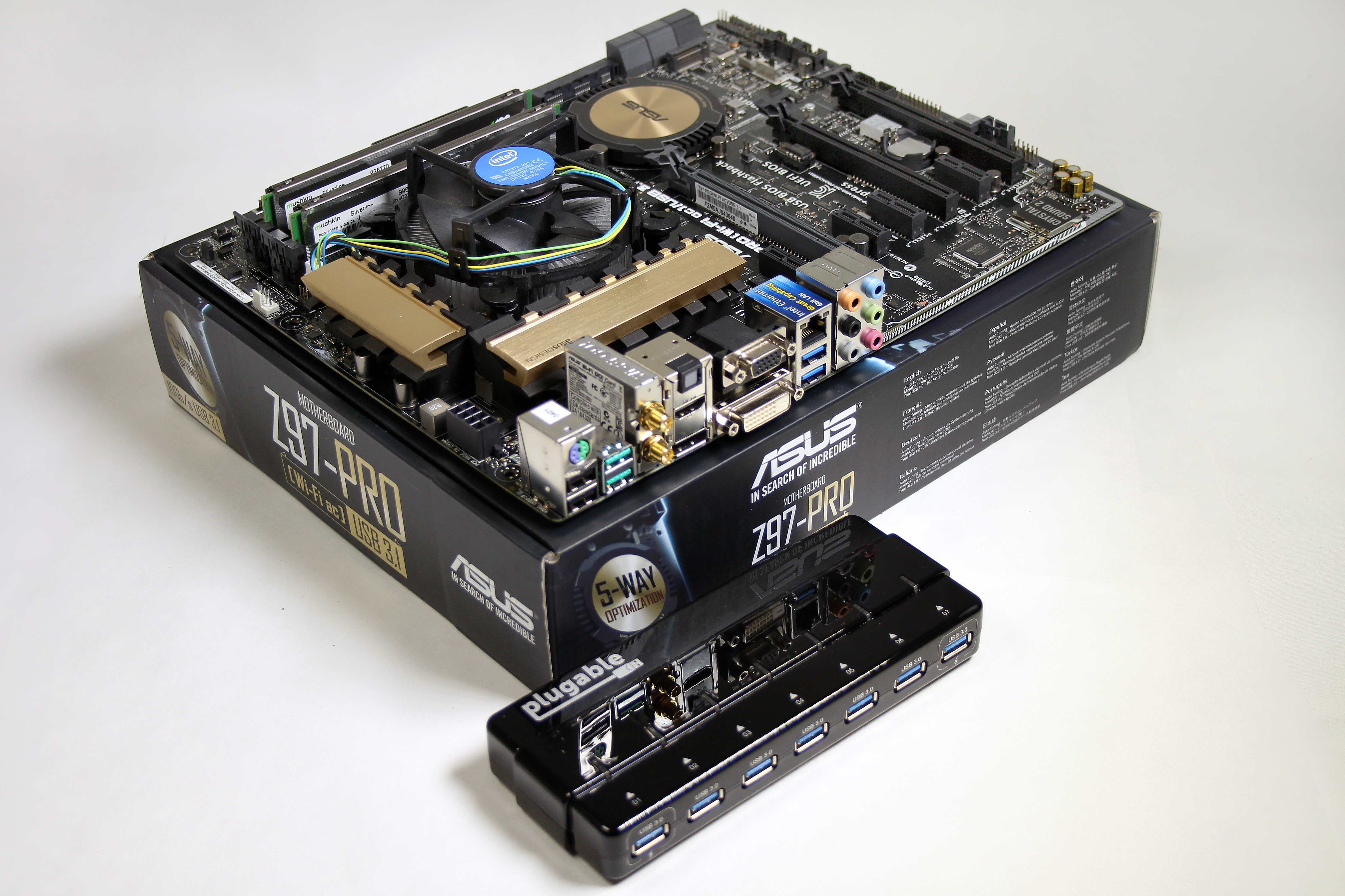 ASUS Z79 Pro motherboard with Plugable USB 3.0 Hub