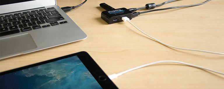 Plugable 4-port USB 2.0 hub with devices attached